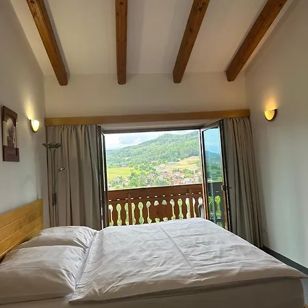 Selsky Dvur * Perštejn