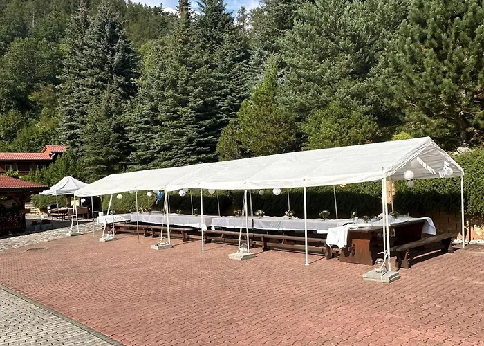 Selsky Dvur * Perštejn